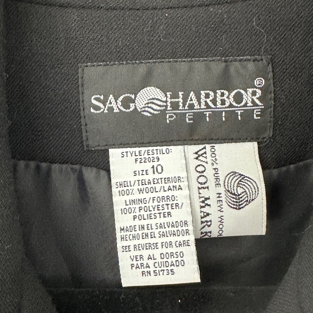 Sag Harbor 100% Wool Black Blazer.       Size: 10 - Picture 4 of 5
